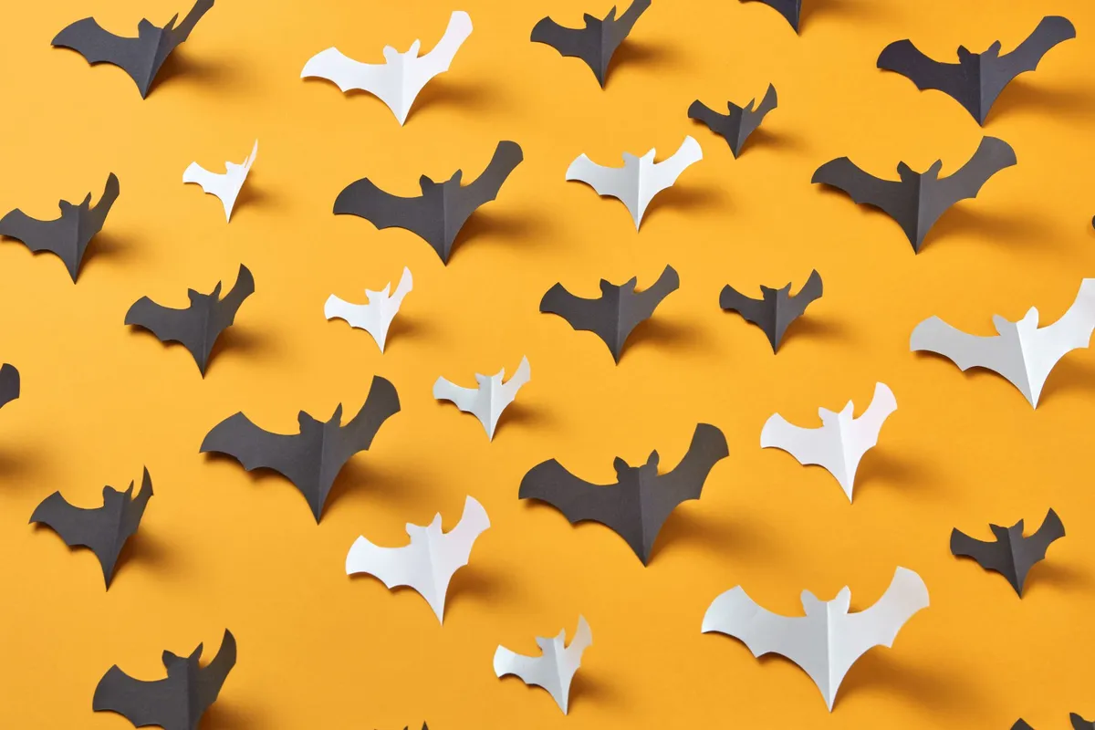 Halloween fait maison : lanternes, guirlandes et costumes en papier